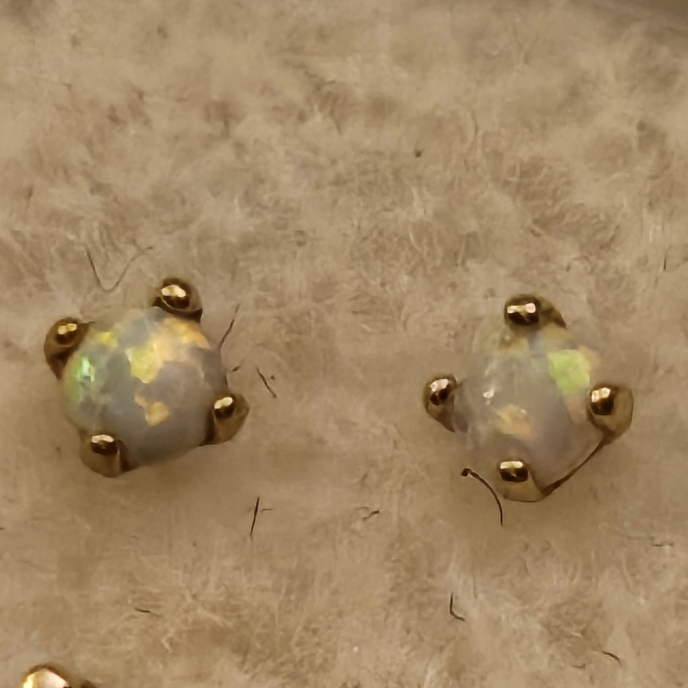 BUDDHA JEWELRY Prong Ends In YG and White Opal.